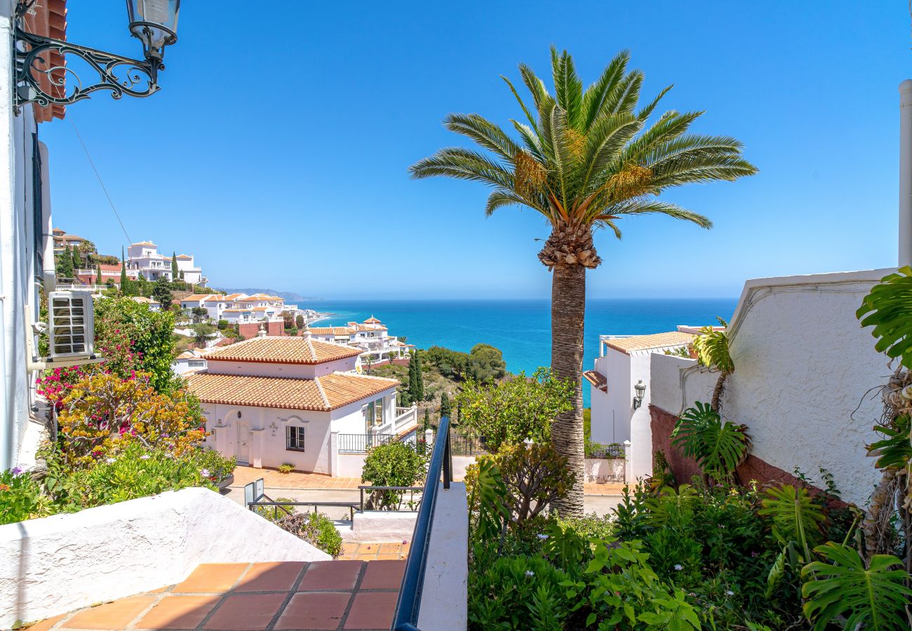 Villa a Nerja - Ladera del Mar 32 by Casasol