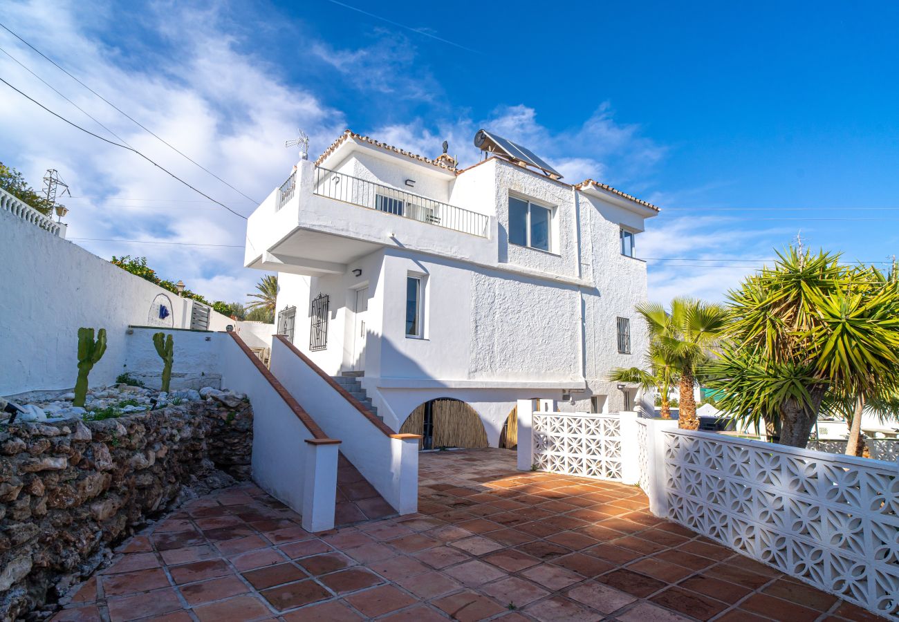 Villa a Nerja - Villa Mauri Private Pool by Casasol