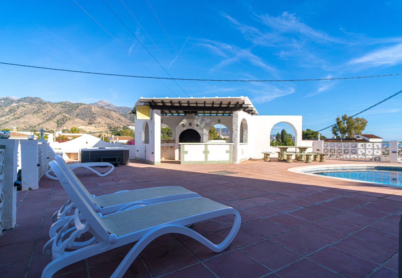 Villa a Nerja - Villa Mauri Private Pool by Casasol