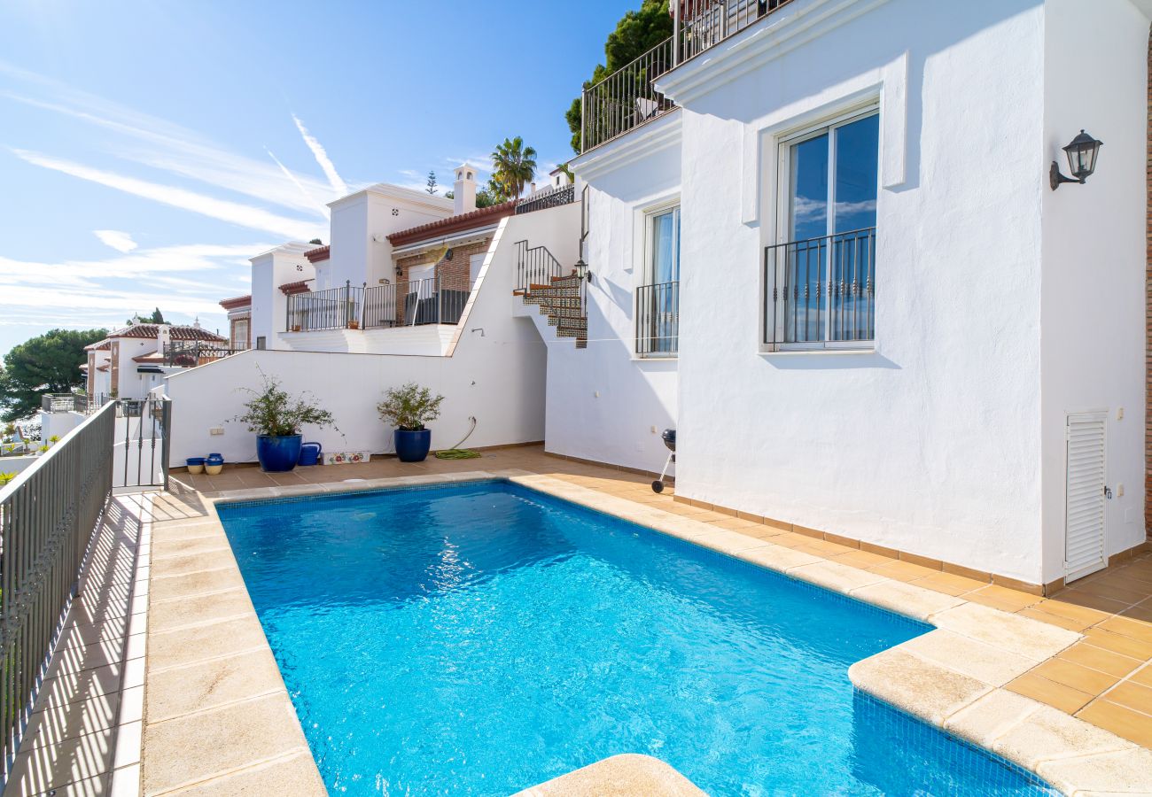 Villa a Nerja - Villa Ladera del Mar Private Pool by Casasol